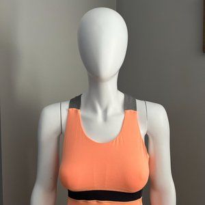Lululemon: Good Condition Sports Bra Tank Top
